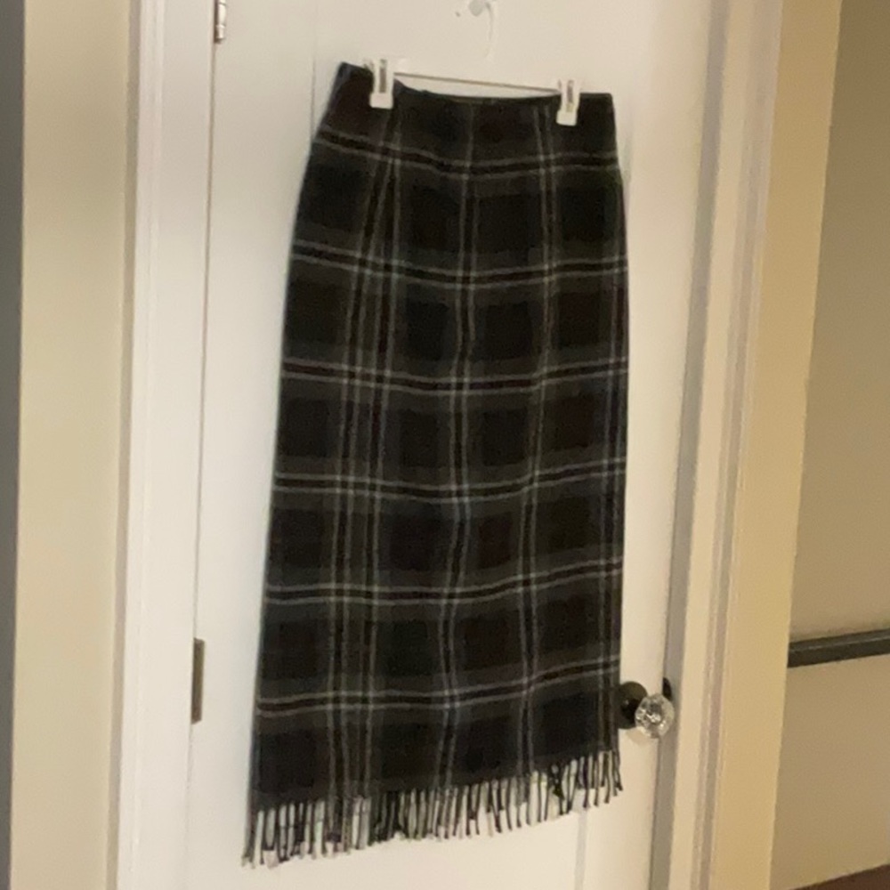 Worthington skirt grey/red/black size 8